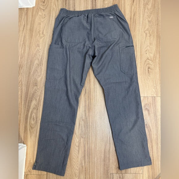 Figs Scrub Set - Picture 2 of 4